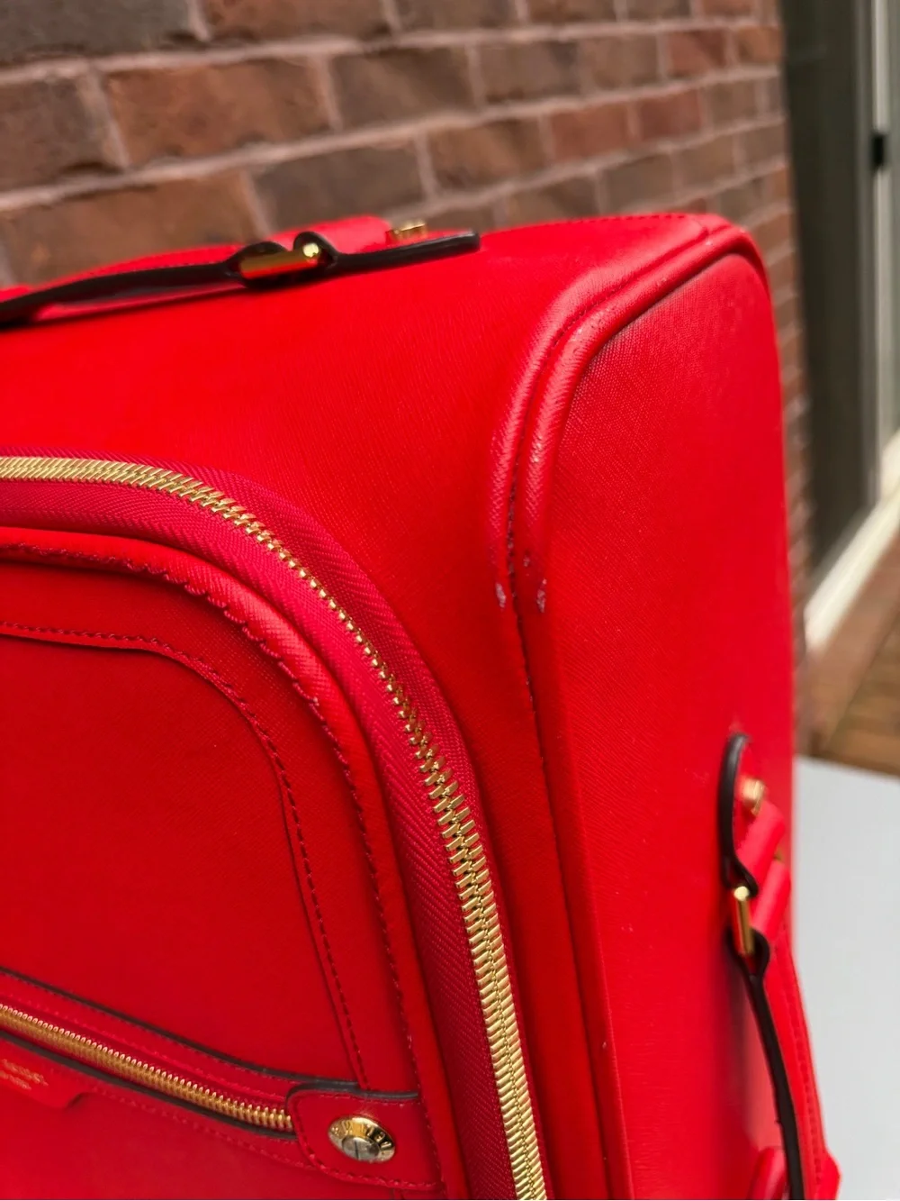 Henri Bendel New York Red Spinner Carry-On Suitcase Luggage - Picture 4 of 13
